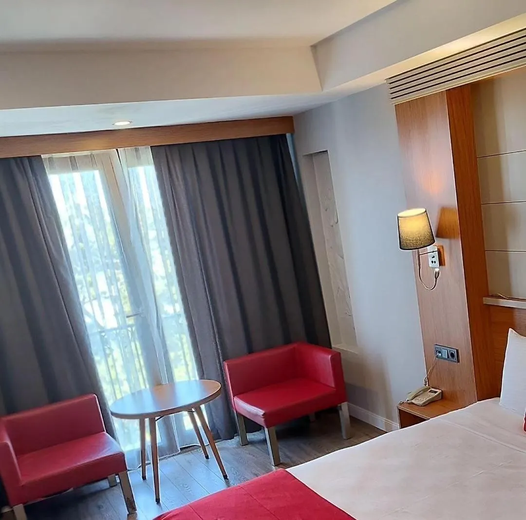 May Park Hotel İzmir 4*,  Türkiye