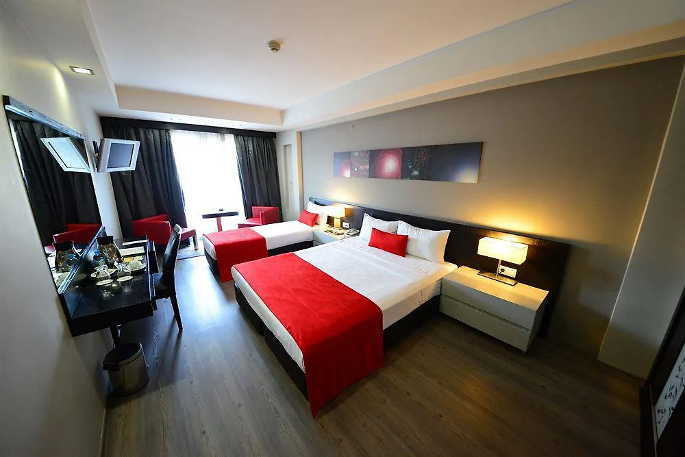 May Park Hotel İzmir 4*,